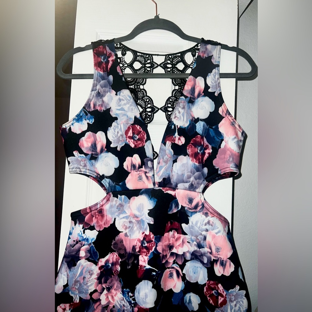 Midi Summer Dress - Picture 2 of 3